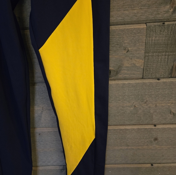Gymshark Women's Asymmetrical Navy & Yellow Leggings - Picture 5 of 12